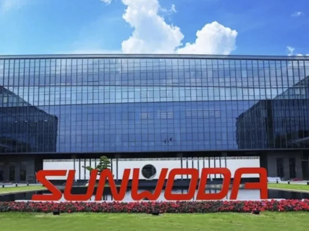 ผลงาน Build-to-Suit รับสร้างคลีนรูมมาตรฐาน ISO 6 และ ISO 7 พื้นที่ 80,000 ตร.ม. สำหรับอุตสาหกรรมยานยนต์ไฟฟ้า (EV) ให้กับโรงงาน SUNWODA ดำเนินการโดย VOV International รีวิวผลงาน Build-to-Suit รับสร้างคลีนรูม EV พื้นที่ 80,000 ตร.ม. มาตรฐาน ISO 6 & 7 ให้กับ SUNWODA เฟส 1 พร้อมระบบ HVAC และ SUS Duct โดย VOV